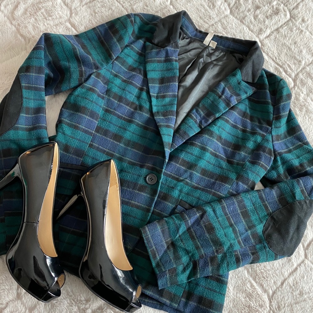Frenchi navy and green plaid blazer